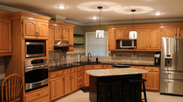 Best Ways to Match Granite Countertops with Kitchen Cabinets