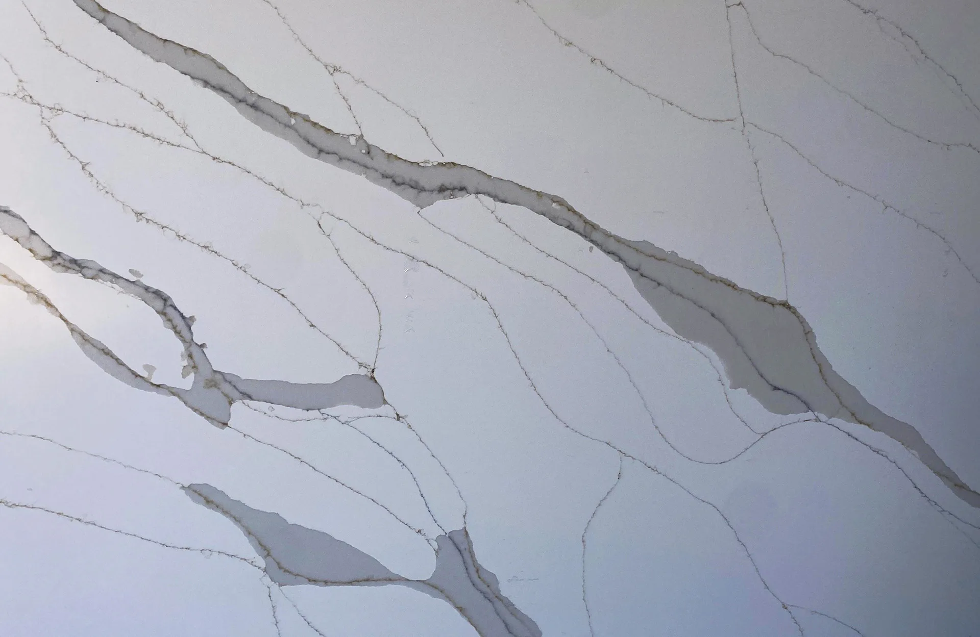Calacatta Amalfi Quartz - Blue Planet